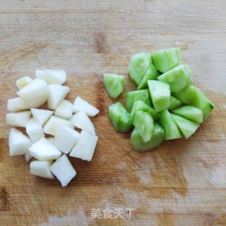 雪梨黄瓜饮的做法步骤：2