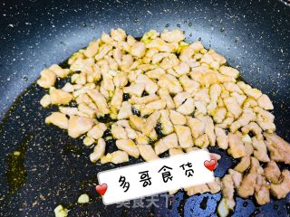 下饭菜～辣椒炒笋干的做法步骤：3