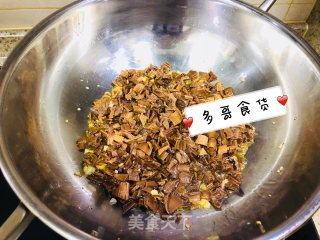 下饭菜～辣椒炒笋干的做法步骤：4
