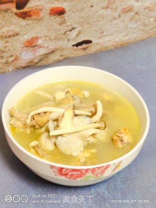鸡肉蘑菇鲜汤的做法步骤：5