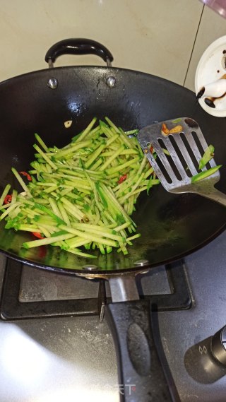 白萝卜炒粉条的做法步骤：7
