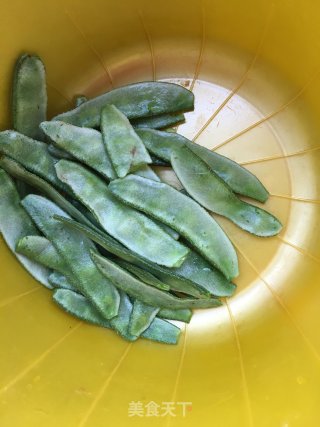 梅豆炒大虾的做法步骤：1
