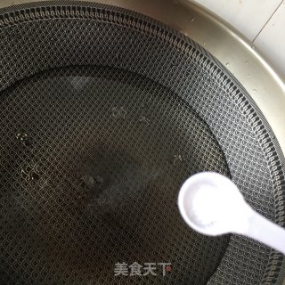 梅豆炒大虾的做法步骤：2
