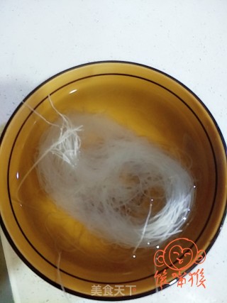 菠菜拌粉丝的做法步骤：3