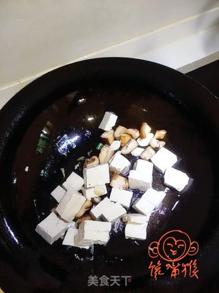 西红柿烧豆腐的做法步骤：5