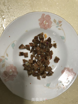 香肠烩三丁的做法步骤：2