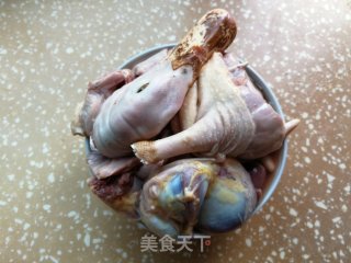 芡实莲子老鸭煲的做法步骤：1