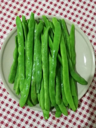 扁豆猪肉南瓜面水饺的做法步骤：1