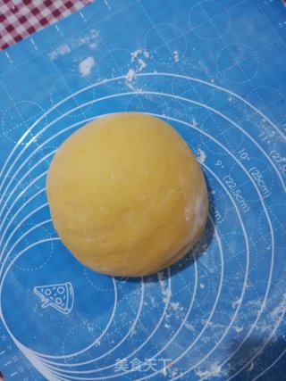 扁豆猪肉南瓜面水饺的做法步骤：2