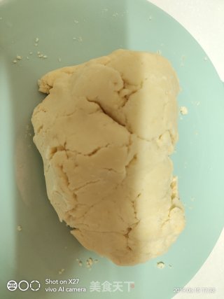 绿豆糕的做法步骤：1