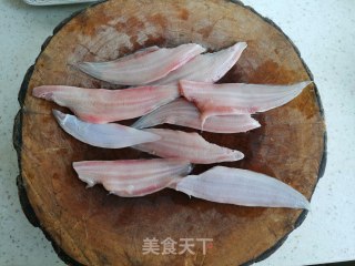 红烧小塔嘛鱼的做法步骤：1
