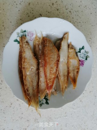 红烧小塔嘛鱼的做法步骤：4