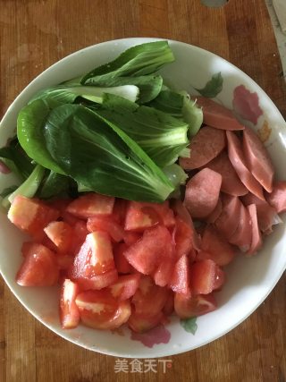 西红柿鸡蛋面的做法步骤：1