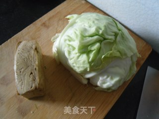 圆白菜炒豆腐干的做法步骤：1