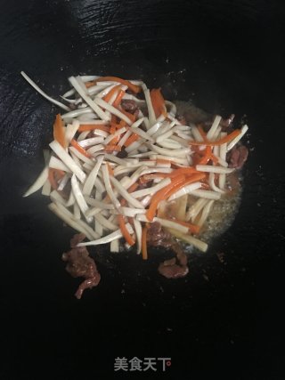 杏鲍菇炒牛肉的做法步骤：10