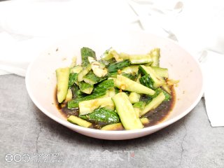 一道凉拌家常菜(凉拌黄瓜)的做法步骤：5