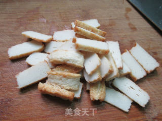 鱼豆腐炒夜开花的做法步骤：2
