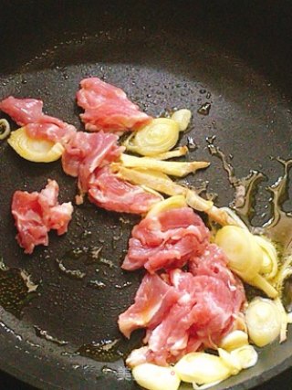茄汁肉片汤面的做法步骤：3