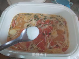 番茄金针豆腐汤的做法步骤：9