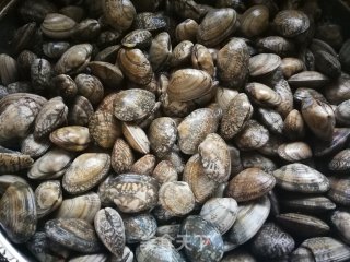麻辣花蛤的做法步骤：2
