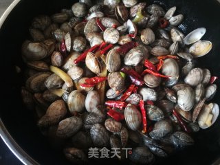 麻辣花蛤的做法步骤：5