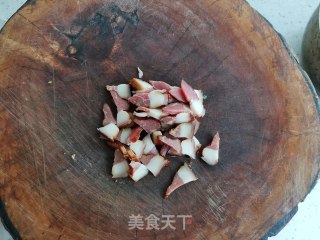 干煸腊肉菜花的做法步骤：2