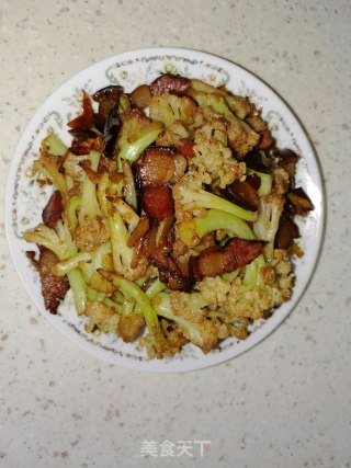 干煸腊肉菜花的做法步骤：8