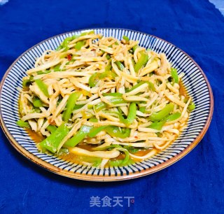 杏鲍菇炒青椒的做法步骤：7