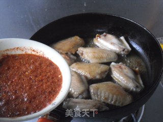 香辣鸡翅的做法步骤：8