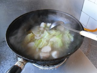 鱼丸烧白菜的做法步骤：10