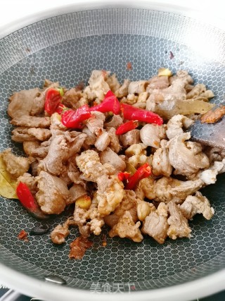 腐竹烧牛腩的做法步骤：7