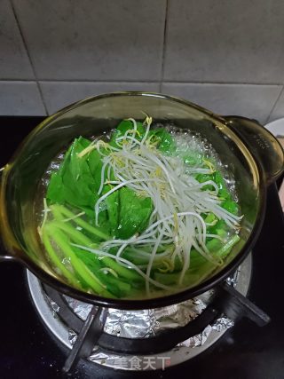 汤泡饭的做法步骤：3