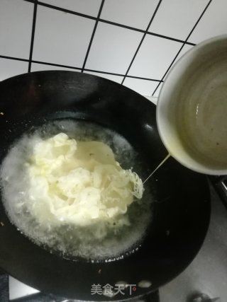 野生菌菇蛋汤的做法步骤：7