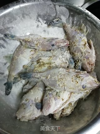 小满日食记之油酥牛鱼的做法步骤：5