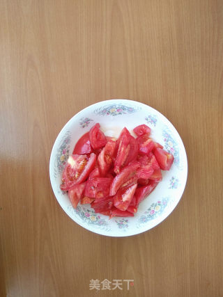 西红柿炒小白菜的做法步骤：2