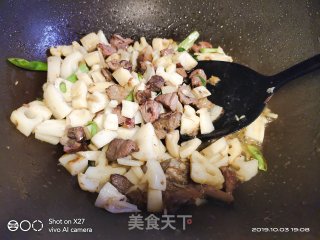 鸭肉炒莲藕的做法步骤：5