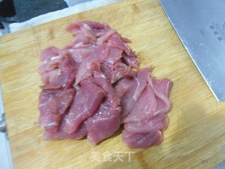 孜然肉片的做法步骤：1