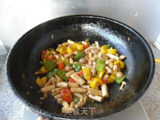 彩椒海鲜菇的做法步骤：10