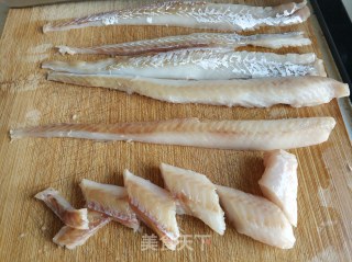 酥炸鳕鱼块的做法步骤：2