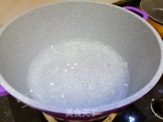 菠菜豆腐皮的做法步骤：2