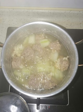 冬瓜虾皮肉丸汤的做法步骤：9