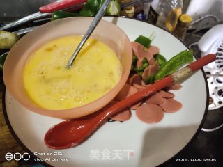 《鸡蛋炒火腿》的做法步骤：1