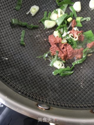 鸡蛋虾酱炒面的做法步骤：14