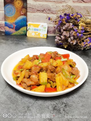 一道酸酸甜甜菠萝炒五花肉的做法步骤：13