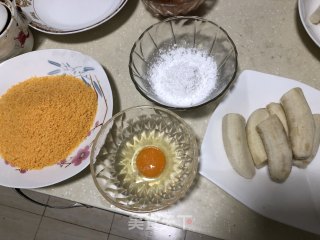 油炸香蕉的做法步骤：1