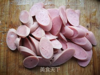 夏瓜炒火腿肠的做法步骤：3