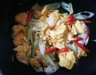 大葱炒鸡蛋的做法步骤：12