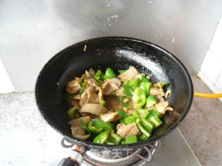 炒肚领的做法步骤：8