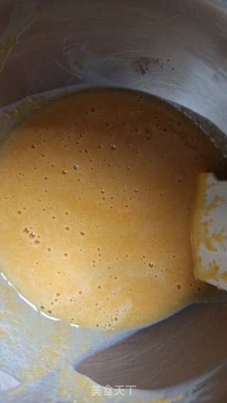 南瓜泥6寸戚风蛋糕的做法步骤：5