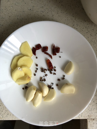 鸽子烧排骨的做法步骤：3